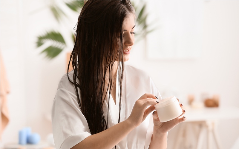 Lemon Tree Hair Salons has the best tips for using hair masks.