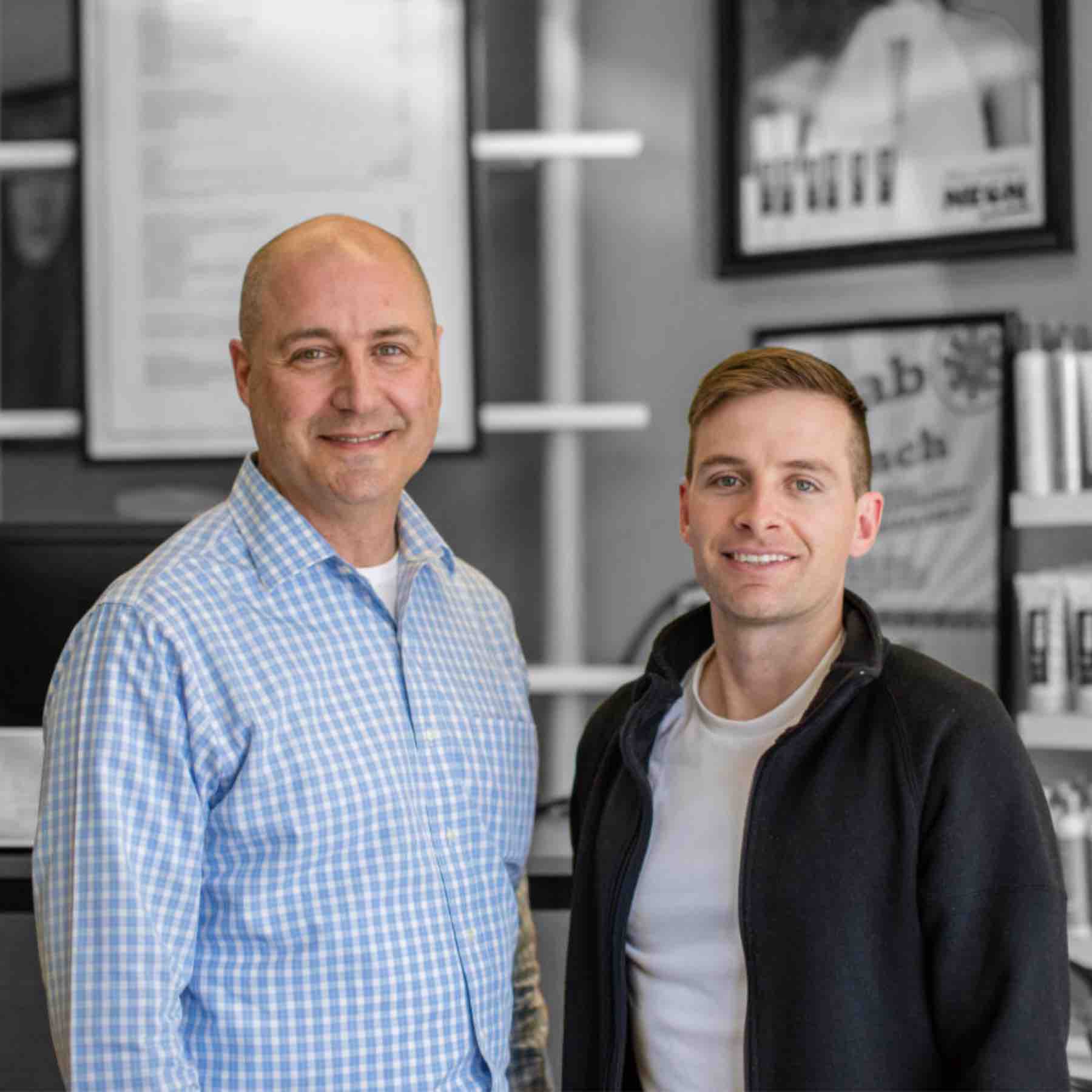 The Lemon Tree corporate team can help you decide whether franchising is the right fit for you and our company.