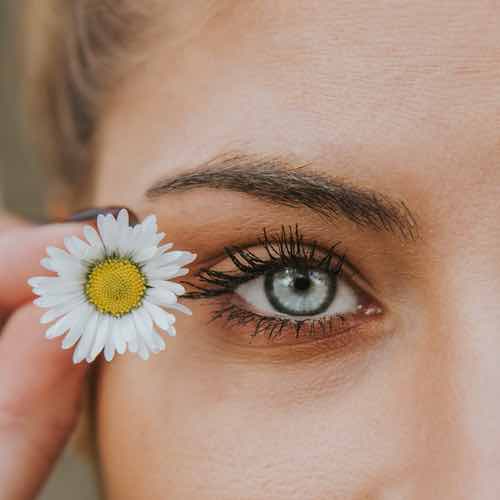 eyebrow waxing