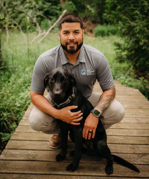 Ramiro Rodriguez. Dog Trainer in Green Bay / Appleton